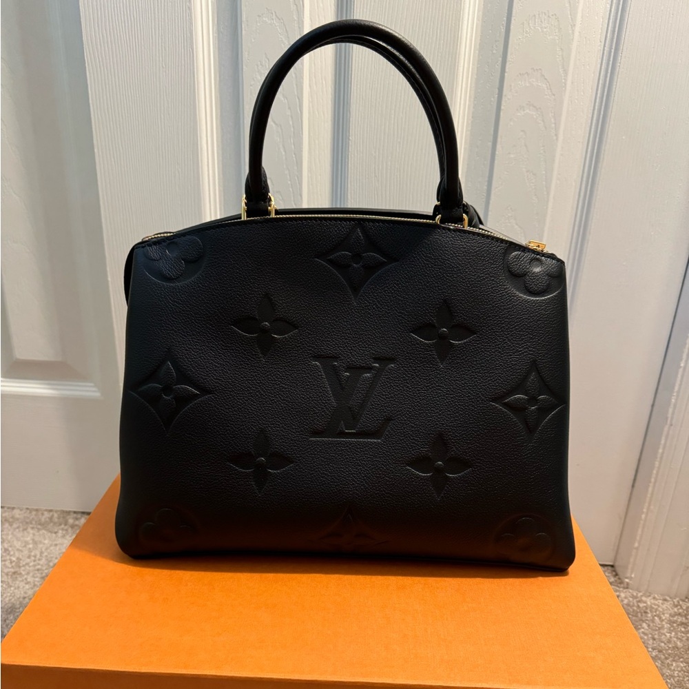 Louis Vuitton Grand Palais -Never Used